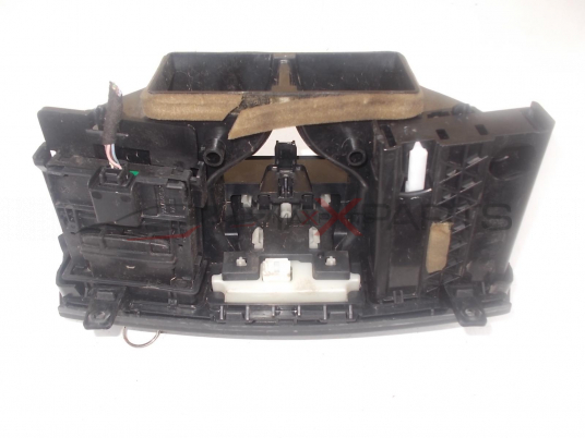 Клима управление за RENAULT LAGUNA 275100002R A02000A8400001