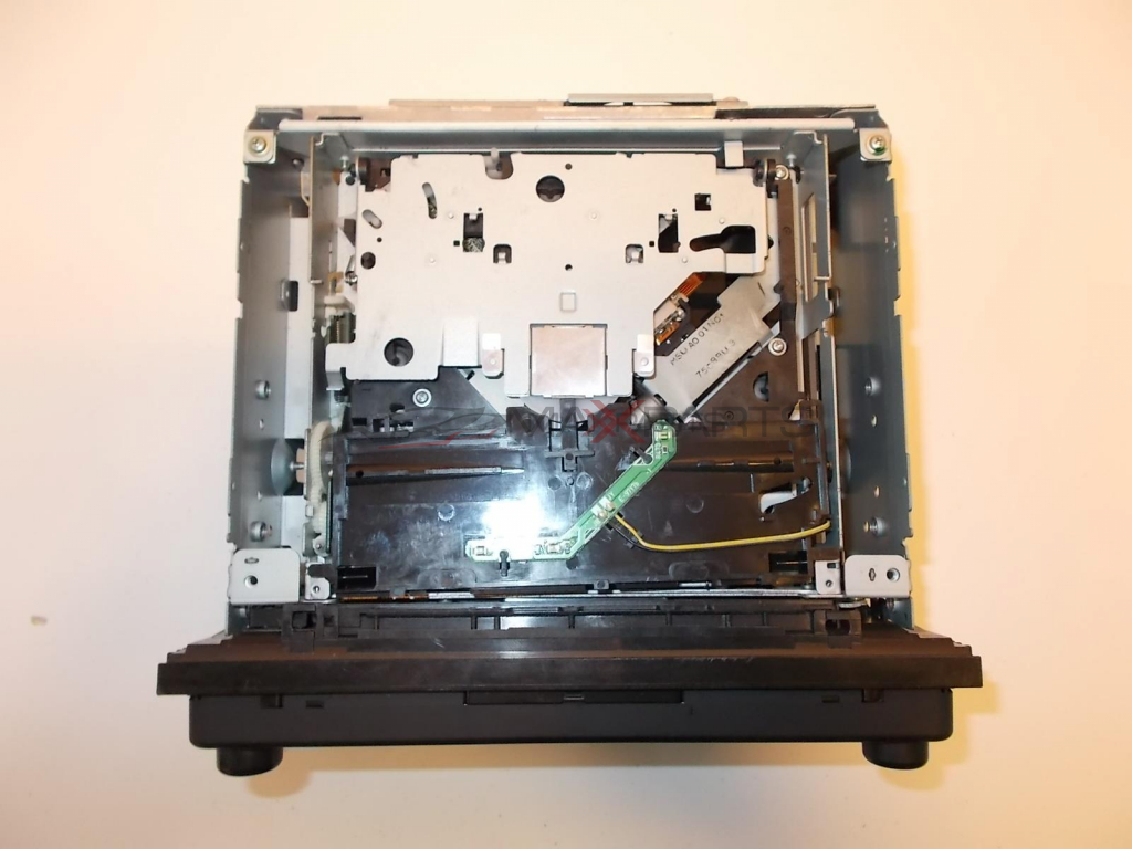 AVENSIS   VOICE NAVIGATION SYSTEM RADIO CD MP3 08662-00910