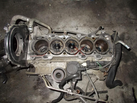 Двигателен блок за VOLVO 2.4 D5 163HP