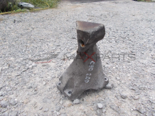 Лапа за BMW E90 320D ENGINE MOUNT