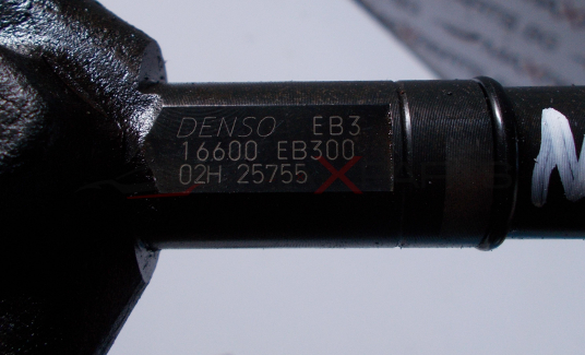 4 броя дюзи за NISSAN NAVARA 2.5DCI FUEL INJECTOR 16600EB300