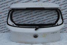 Заден капак за BMW F20 Със забележка