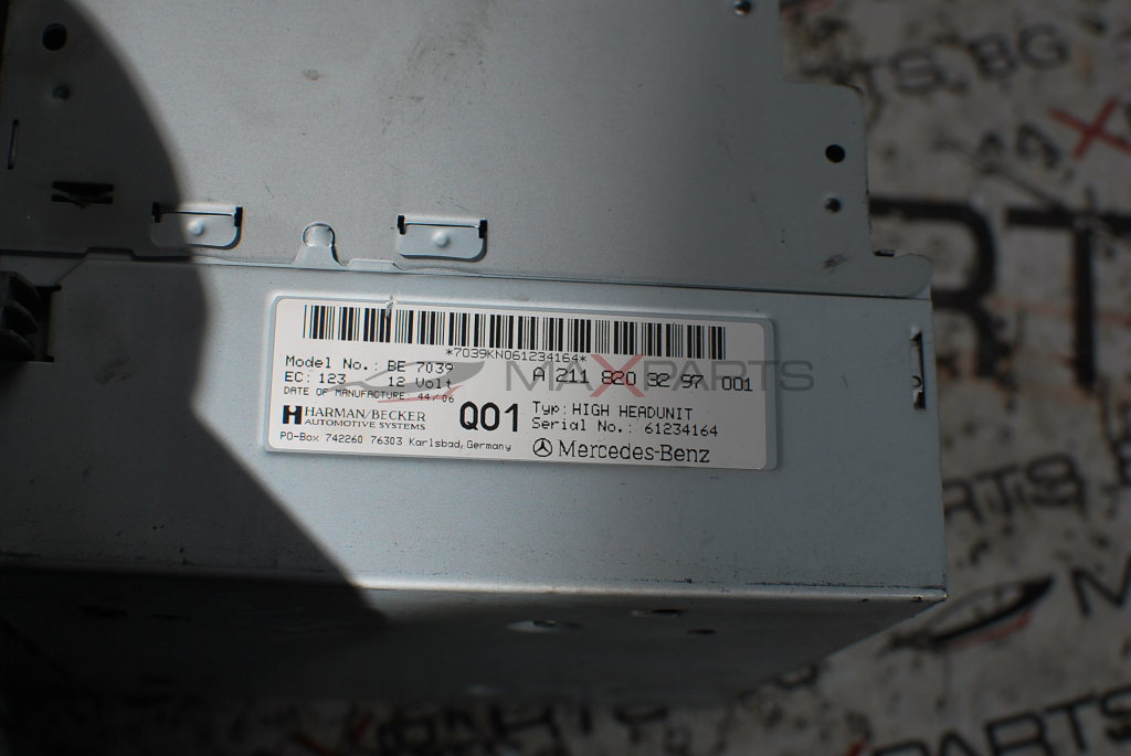 CD радио за Mercedes-Benz E-Class A 211 820 32 97 001