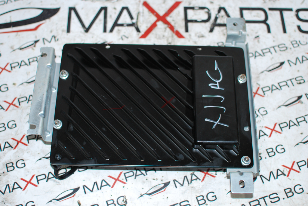 Усилвател за Jaguar XJ AW93-19C164-AJ