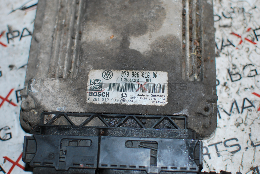 Компютър за Volkswagen Touareg 2.5TDI 070906016DA 0281012933