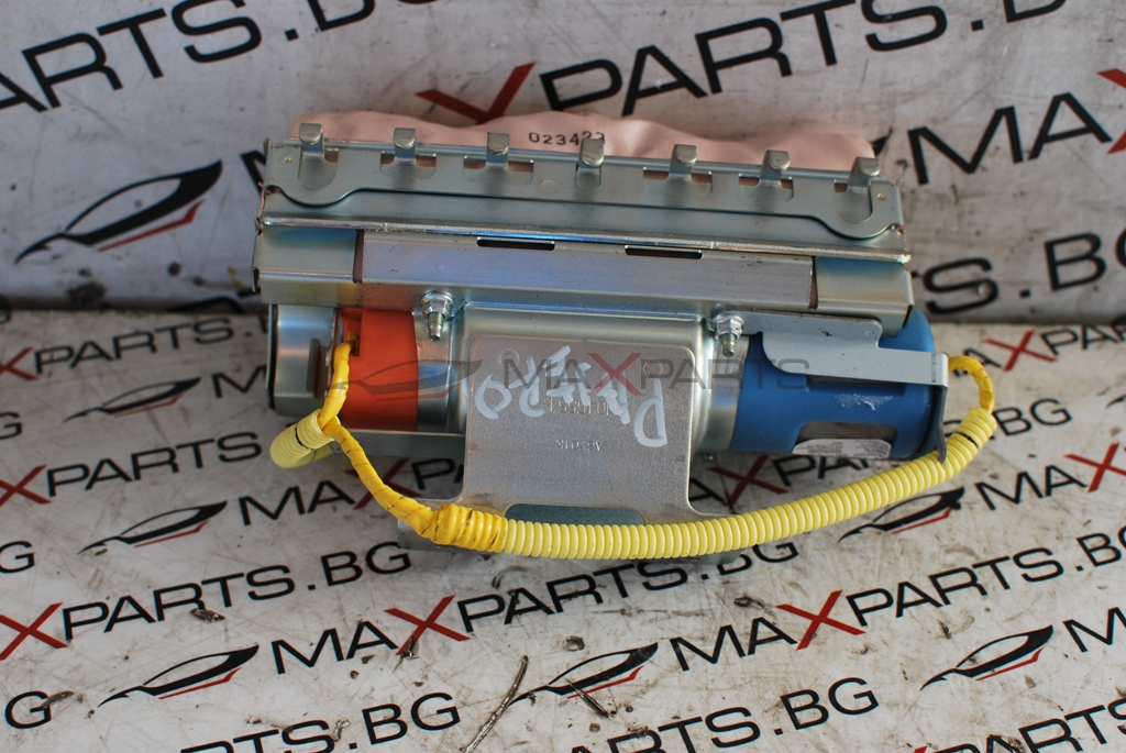 AIRBAG табло за Mitsubishi Pajero 7030A139