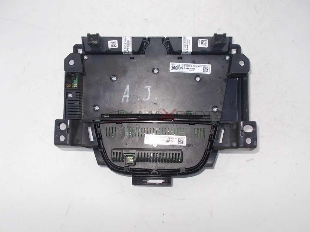 Клима управление за OPEL ASTRA J 13360107 120820B31182 28299873