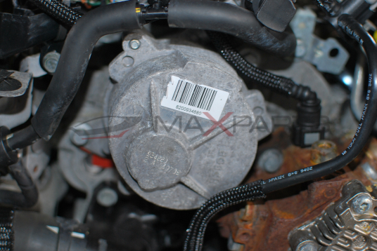 Вакуум помпа за Nissan Qashqai 2.0DCI 8200934880