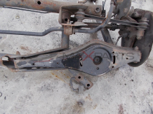 Заден ляв носач за VW GOLF 6 2.0 TDI