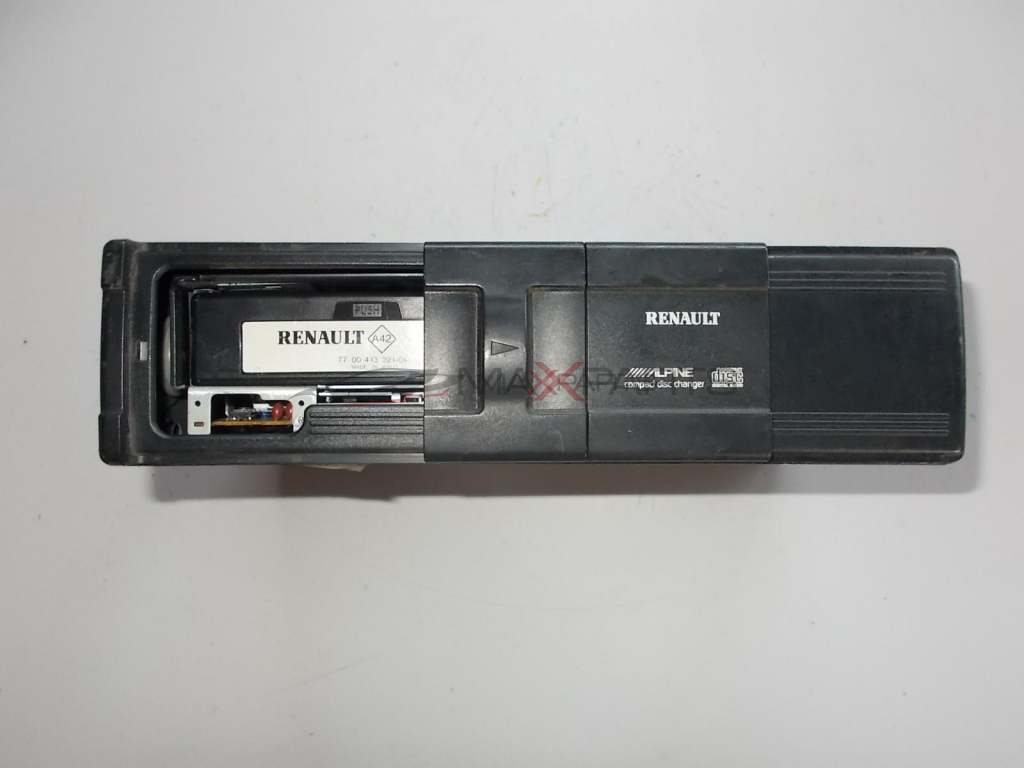 RENAULT SAFRANE B54 CD WECHSLER 6 FACH 7700410757B