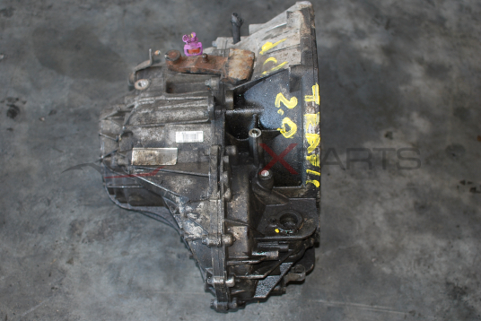 Скоростна кутия за Renault Traffic 2.0DCI 8200546200