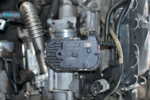 Дроселова клапа за Renault Trafic 2.0DCI 8200330810 0281002681