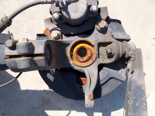 Ляв шенкел за VOLVO S60 D3