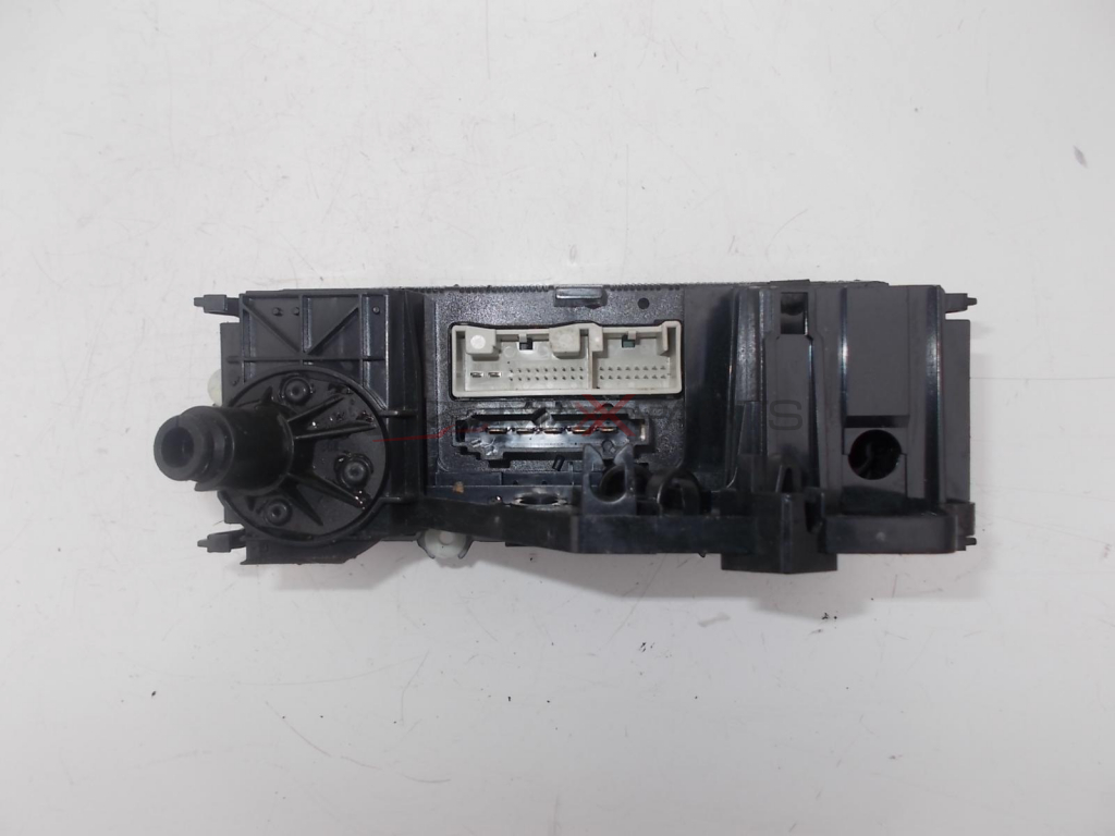 Клима управление за VW GOLF 5 1K2820045B 5HB00932226