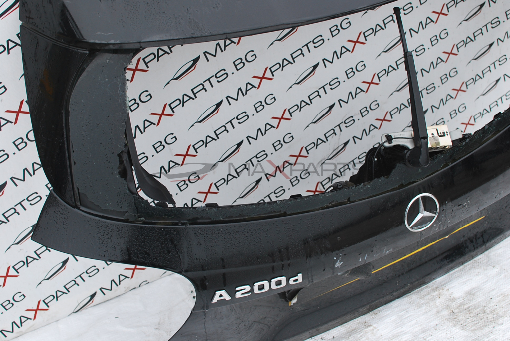 Заден капак за Mercedes-Benz A-Class Със забележка