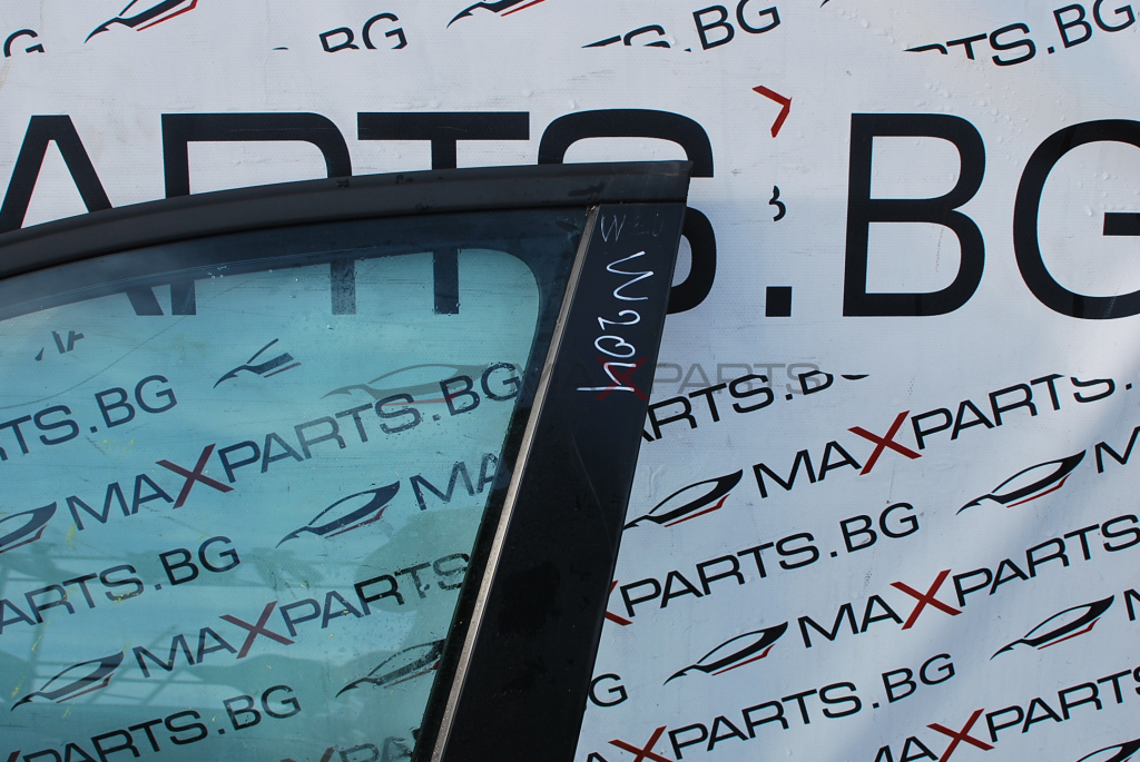 Предна лява врата за Mercedes-Benz C-Class