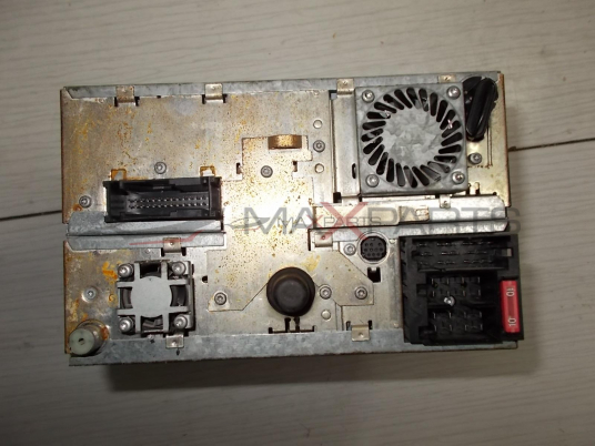 Навигация за AUDI A8 4D0035192E 8618842279C