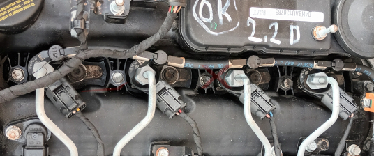 ДЮЗИ ДИЗЕЛ KIA SORENTO 2.2 D 0445116018