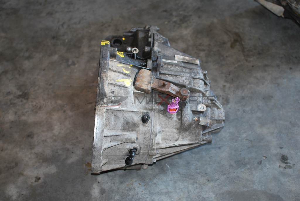 Скоростна кутия за Renault Traffic 2.0DCI 8200546200