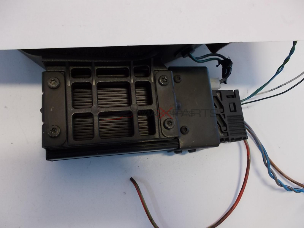 УСИЛВАТЕЛ BMW E 46 AMPLIFIER