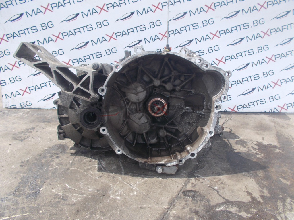 Скоростна кутия за Volvo S60 2.4 D5 MANUAL GEARBOX P9482300