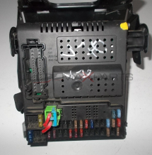 Бушонно табло за VOLVO V70 FUSE BOX 30765149
