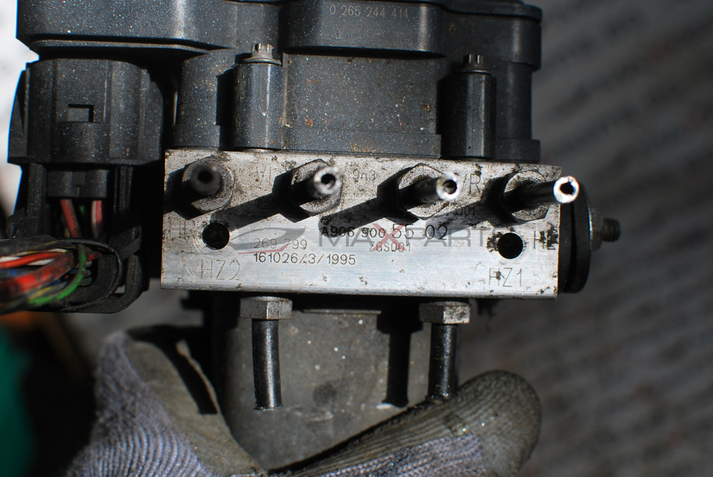 ABS модул за Mercedes-Benz Sprinter A 906 900 55 02 0265956378