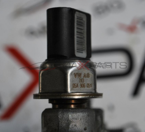 Датчик налягане на горивото за AUDI Q5           05A906051