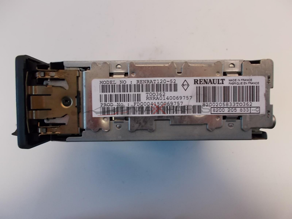 Espace 4 Radio/Tuner Amplifier 8200205833