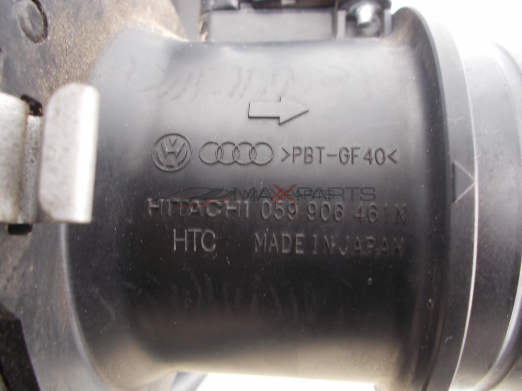 Филтърна кутия с Дебитомер за AUDI A4 3.0TDI  8K0.133.837 B