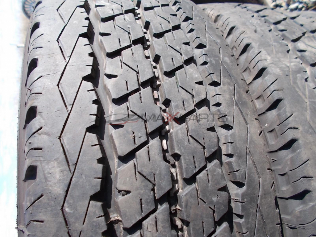 4бр. гуми BRIDGESTONE DURAVIS 215/70R15 C  DOT 2111