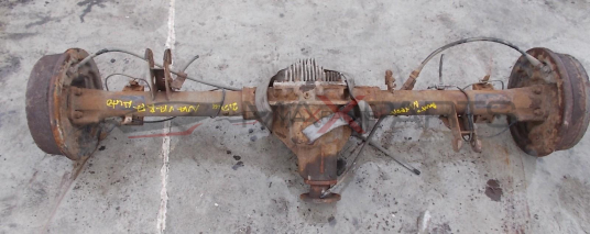 Заден мост с диференциал за NISSAN NAVARA 2.5 DCI AUTO