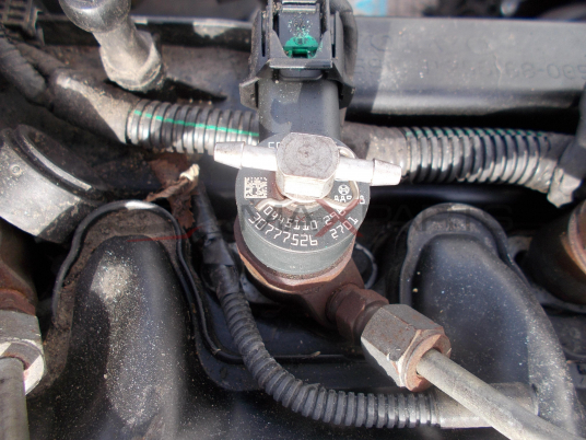 Комплект дюзи за Volvo S40 D5 2.4 0445110298 30777526