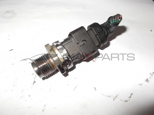 Датчик налягане на гориво за OPEL ASTRA 1.9CDTI fuel pressure sensor 55207677 0281002903