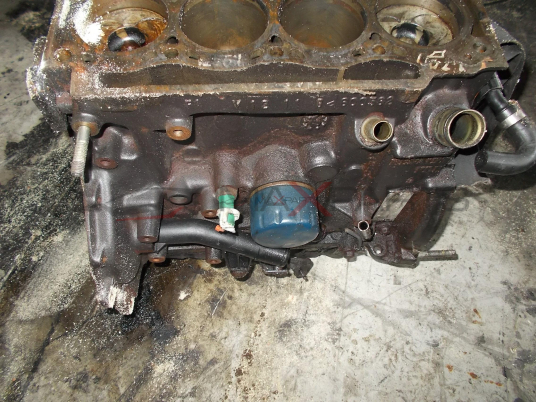 Двигателен блок за RENAULT LAGUNA 1.9 DTI 98HP F9Q 716 ENGINE