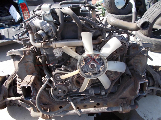 Двигател за NISSAN NAVARA 2.5 DCI YD25 ENGINE