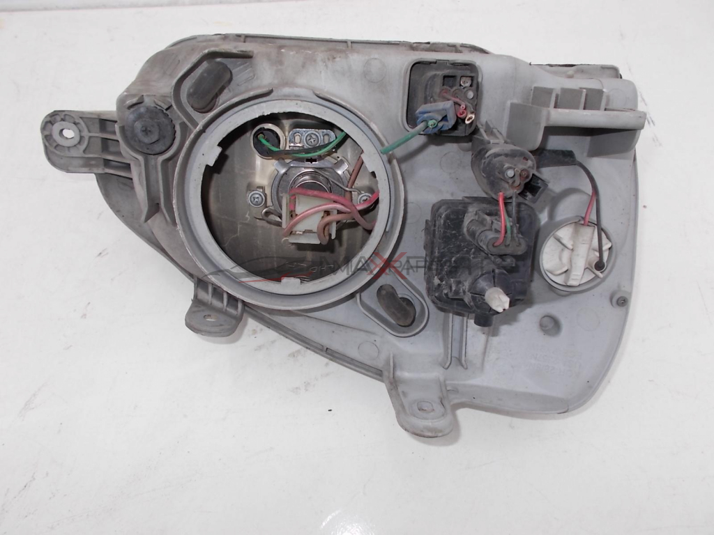 Ляв фар за HYUNDAI SANTA FE left headlight