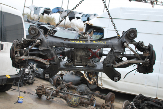 Заден мост за Mercedes-Benz W205 1.6DCI