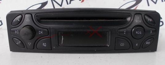 Radio CD player за Mercedes-Benz Vito W639  6021LM051843068    51843068   A 639 820 01 86