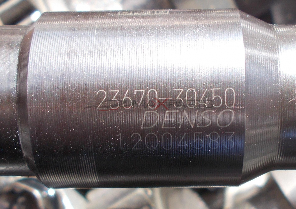 Дюза за Toyota Hilux 2.5 D4D FUEL INJECTOR 23670-30450