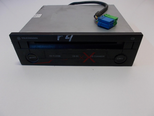GOLF 4   CD PLAYER 1J0035119B