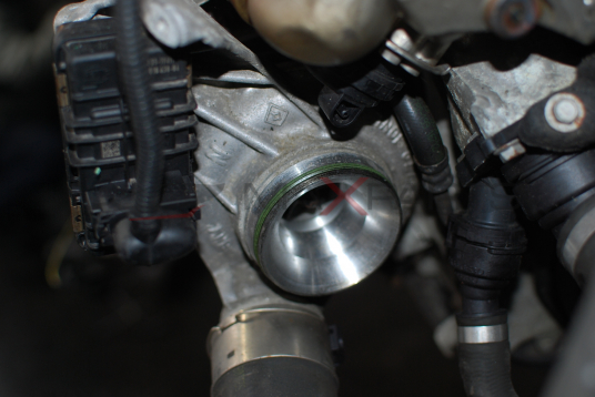 Турбо компресор за BMW F10 520D TF035HL6BS-09GFT 851947503D