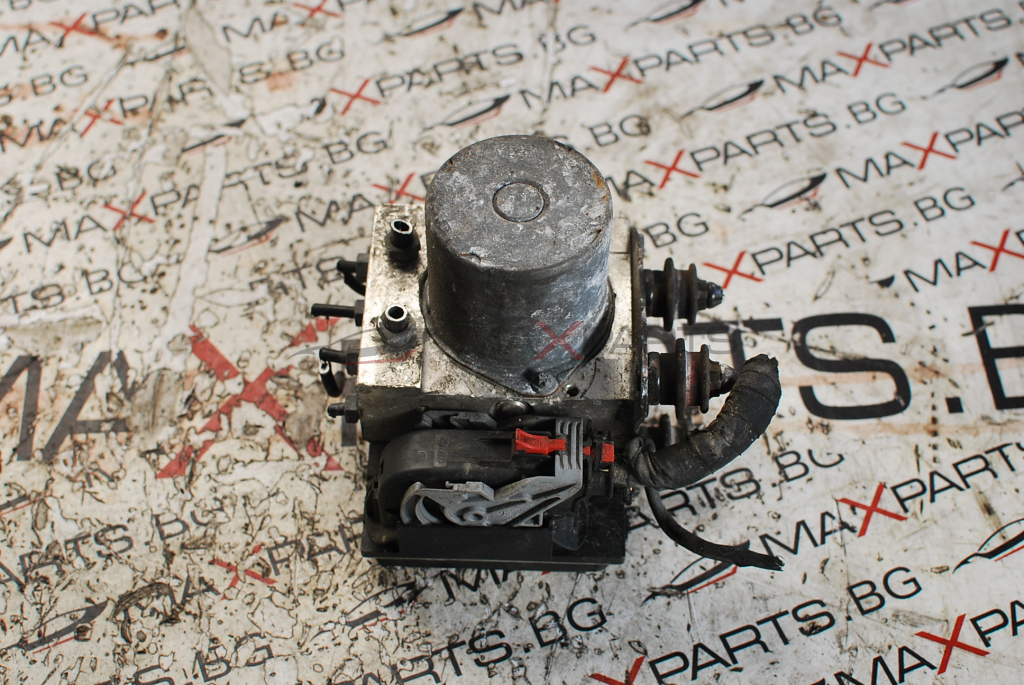 ABS модул за Audi A4 B8 8K0 907 379 AK 0 265 236 197