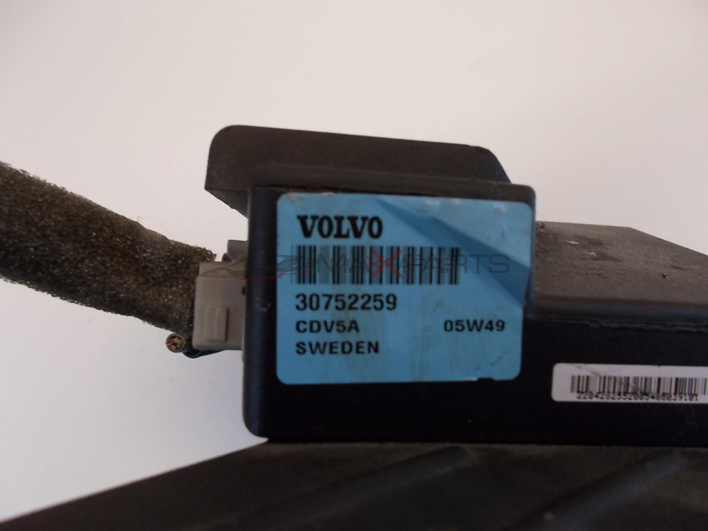 УСИЛВАТЕЛ VOLVO V70 AMPLIFIER 30752259  CDV5A  05W49