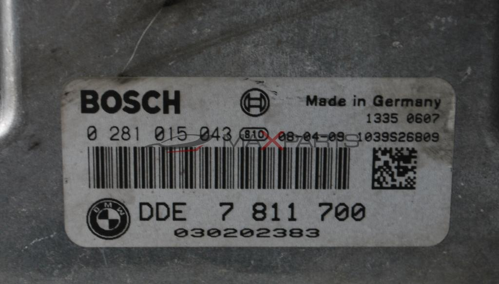 Контролер двигател за BMW E92 2.0D        DDE 7 811 700         0 281 015 043