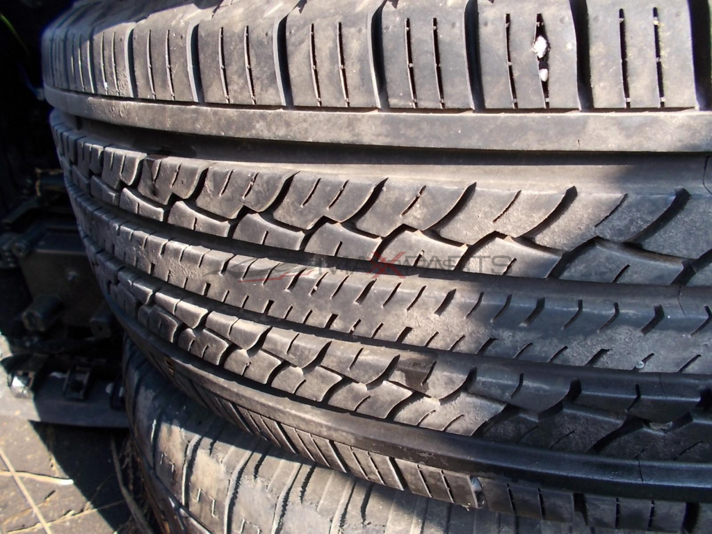 2бр. гуми THREE-A ECOSAVER 215/70R16 M+S DOT4814
