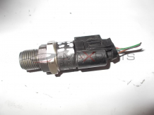 Датчик налягане на гориво за MERCEDE BENZ SPRINTER 2.2CDI fuel pressure sensor 0281002498 A0041537528