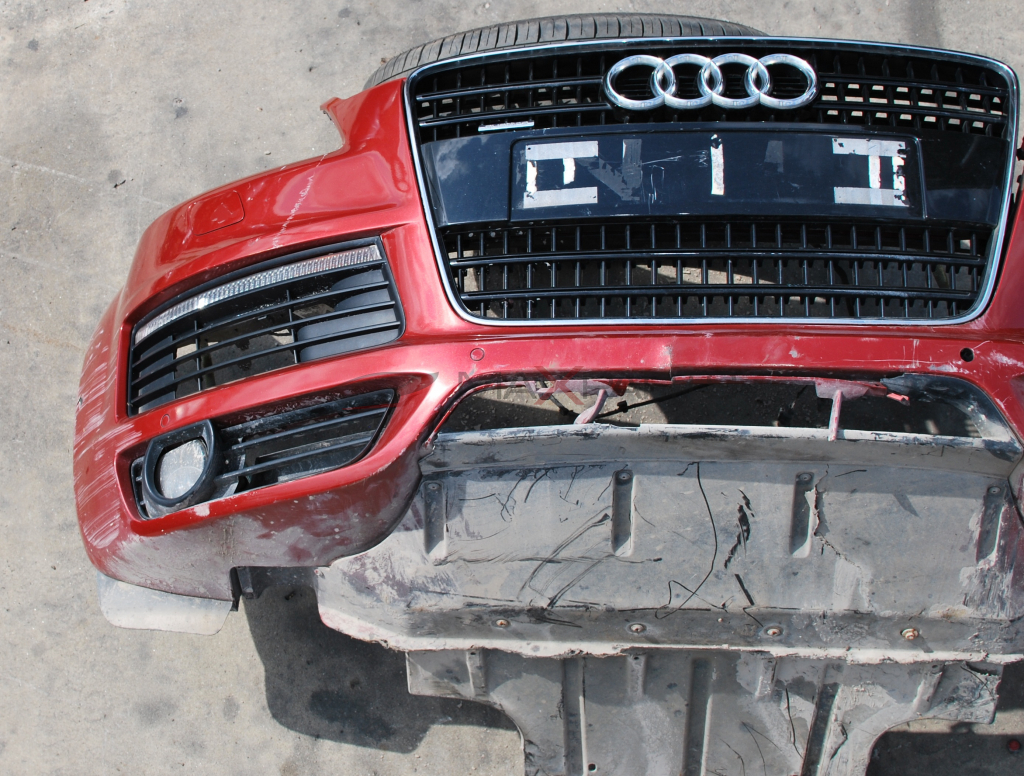 Предна броня за AUDI Q7 за части