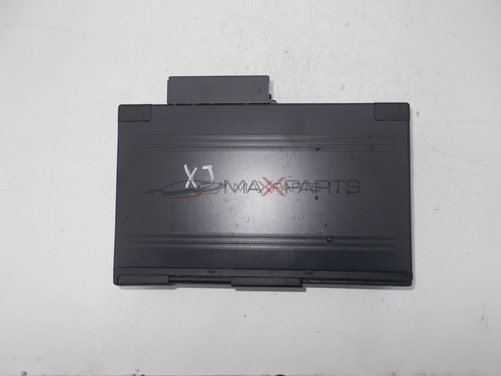 CD CHANGER за JAGUAR XJ 1X4318C830AC