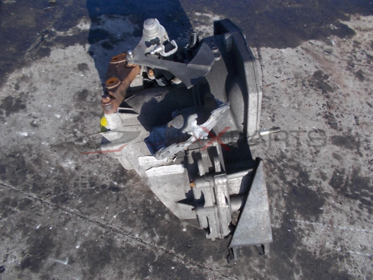 Скоростна кутия за ALFA ROMEO BRERA 2.4JTD 55350926 F40 MANUAL GEARBOX